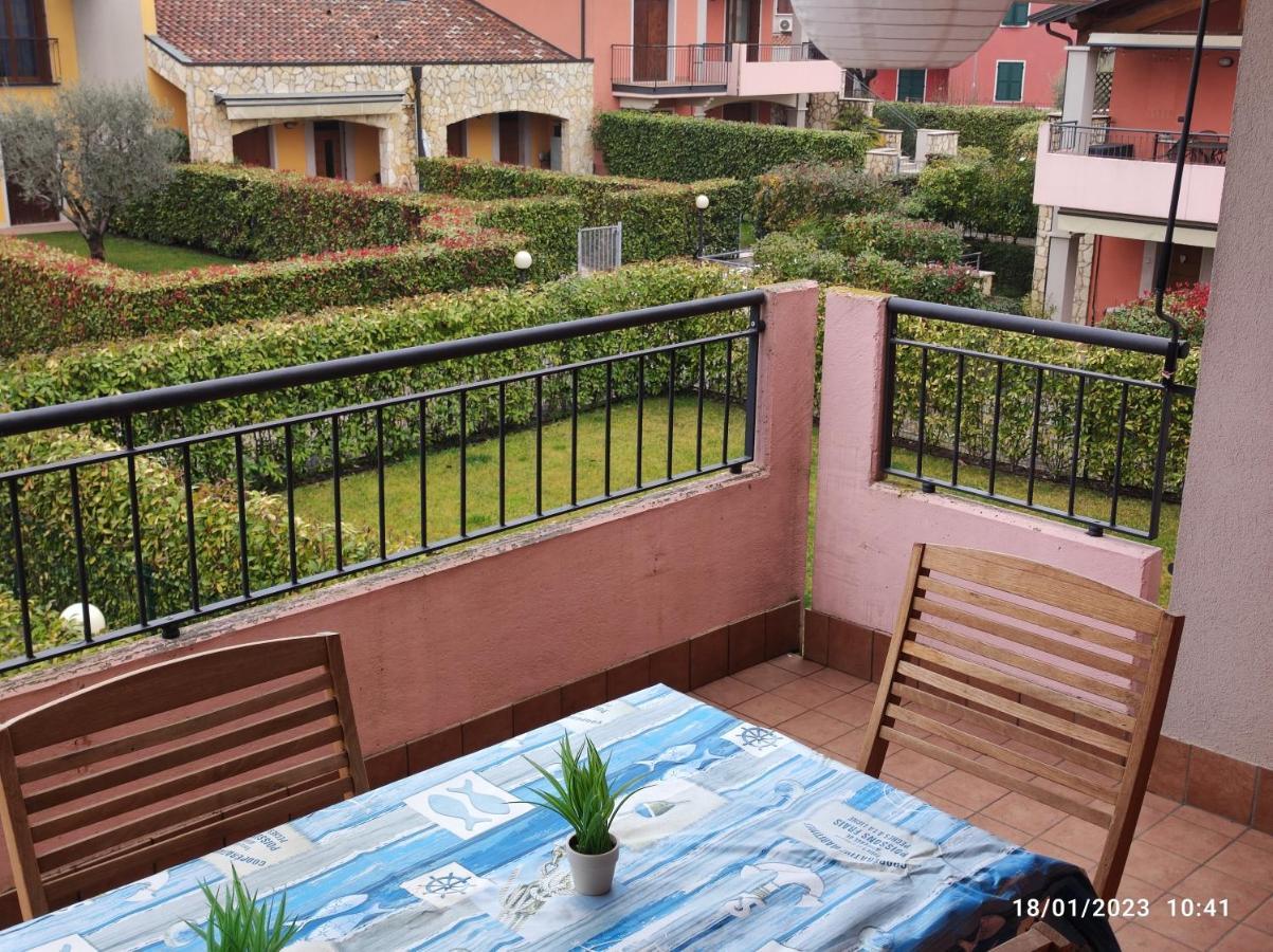 Casa Vacanze Da Riki Appartamento 2 Peschiera del Garda Buitenkant foto