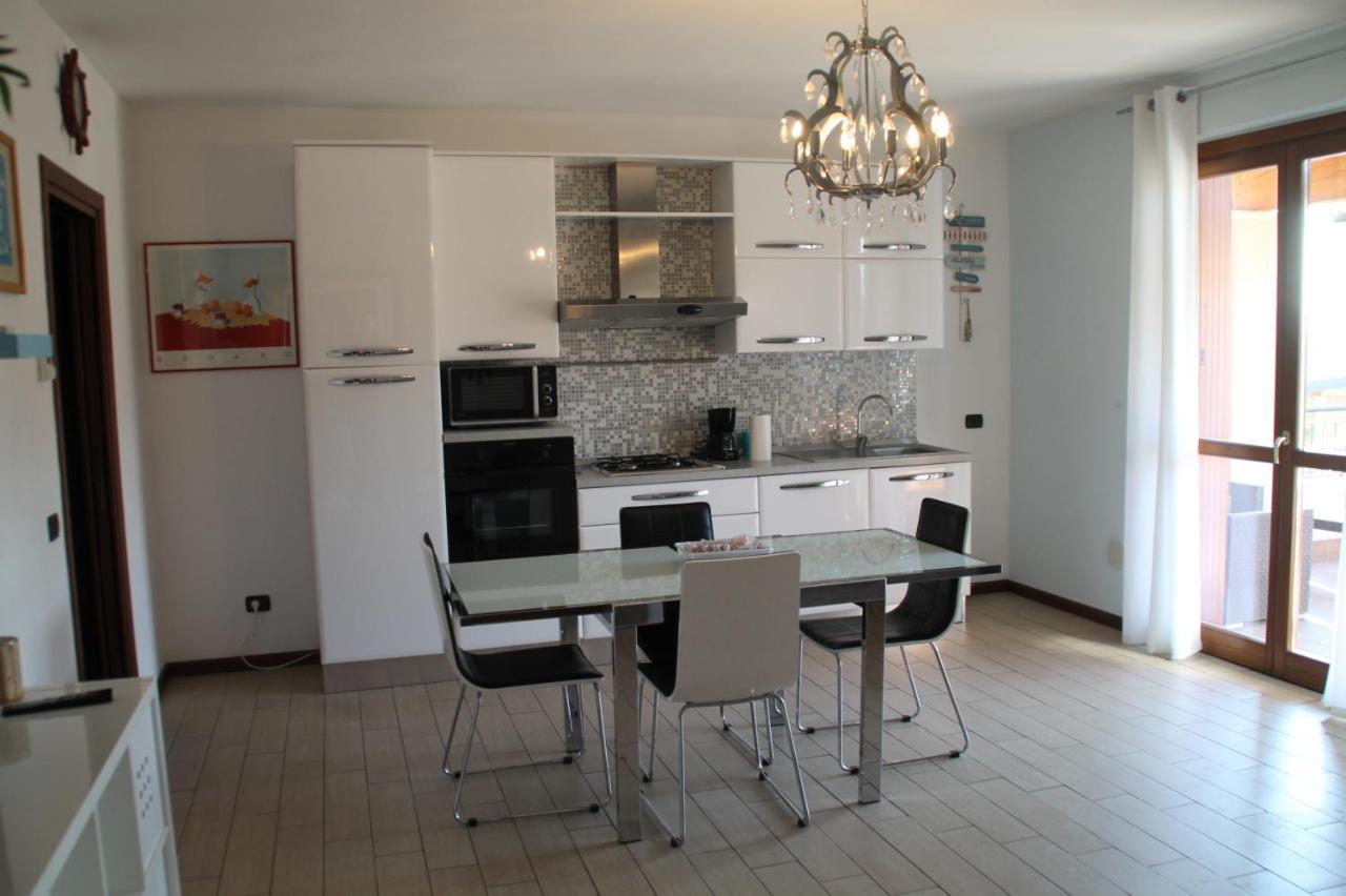 Casa Vacanze Da Riki Appartamento 2 Peschiera del Garda Buitenkant foto