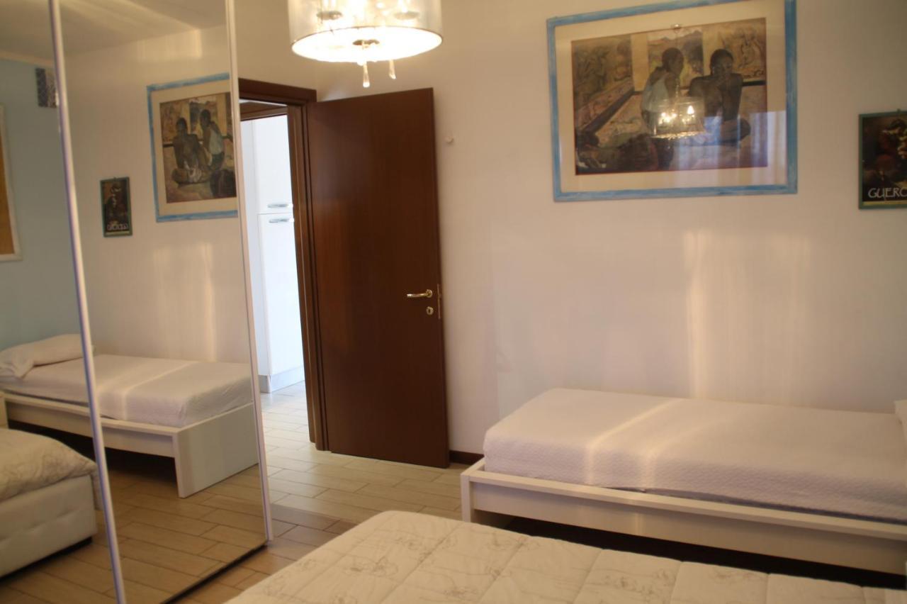 Casa Vacanze Da Riki Appartamento 2 Peschiera del Garda Buitenkant foto