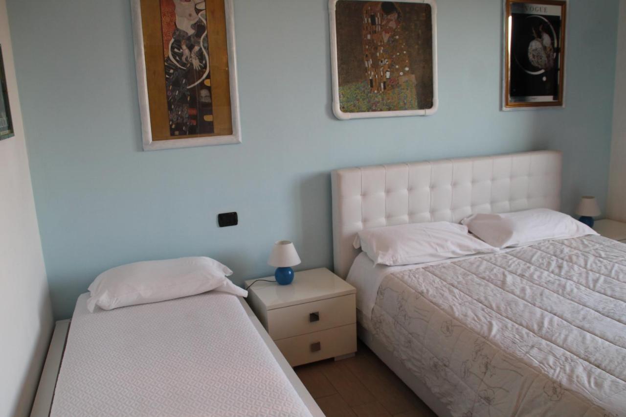 Casa Vacanze Da Riki Appartamento 2 Peschiera del Garda Buitenkant foto