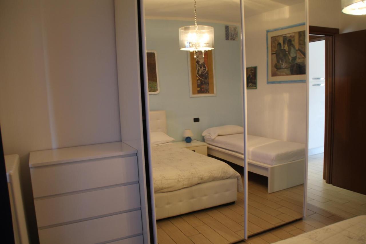 Casa Vacanze Da Riki Appartamento 2 Peschiera del Garda Buitenkant foto
