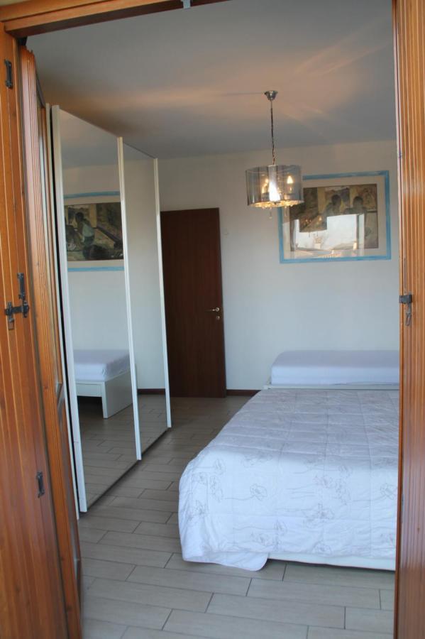 Casa Vacanze Da Riki Appartamento 2 Peschiera del Garda Buitenkant foto